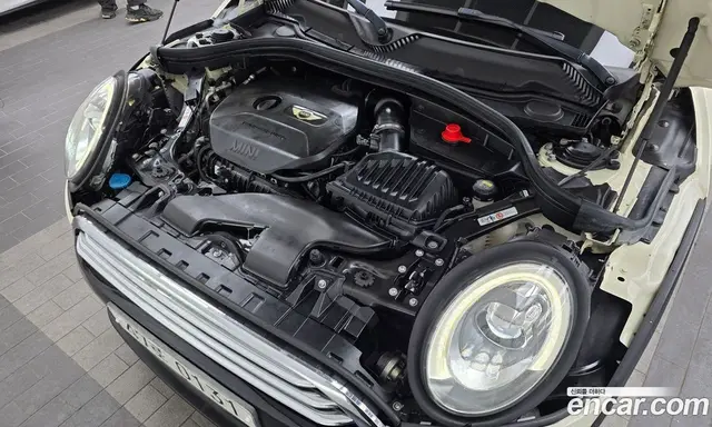 Mini Clubman 2016 1.5 автомат (гидро), миниатюра 6 Mini Clubman 2016 1.5 автомат (гидро), миниатюра 6