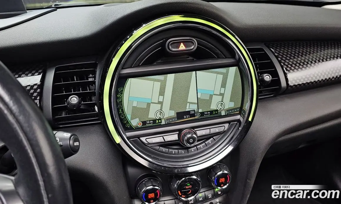 Mini Cooper 2017 2.0 автомат (гидро), фото 15 Mini Cooper 2017 2.0 автомат (гидро), фото 15