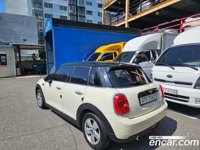 Mini Cooper 2017 1.5 автомат (гидро), миниатюра 4