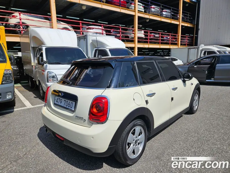 Mini Cooper 2017 1.5 автомат (гидро), фото 6