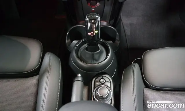 Mini Cooper 2023 1.5 автомат (гидро), миниатюра 9
