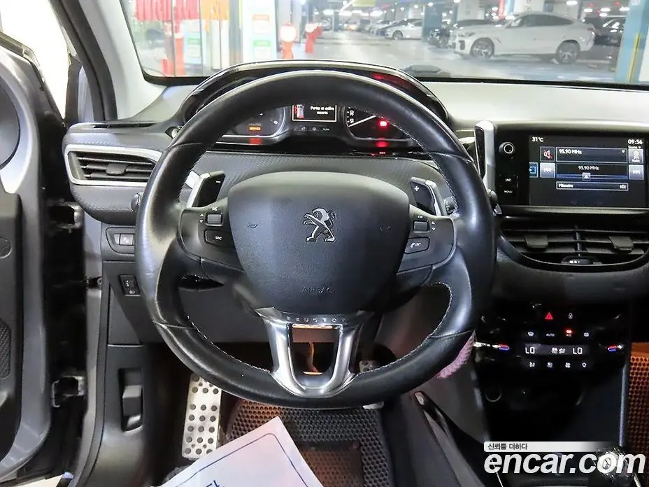 Peugeot 2008 2015 1.6 автомат (гидро), фото 16