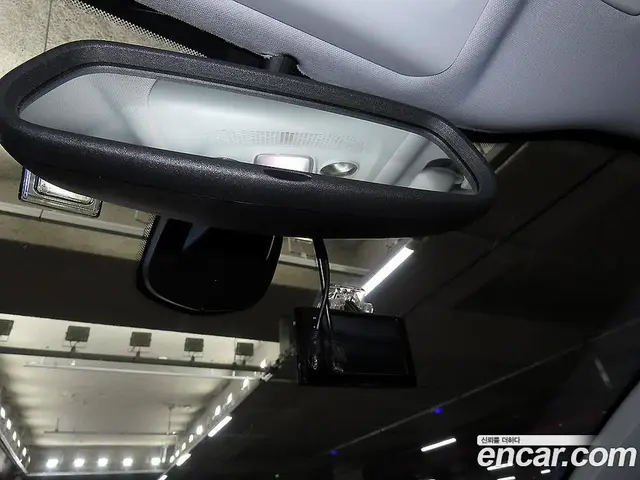 Peugeot 2008 2015 1.6 автомат (гидро), миниатюра 3