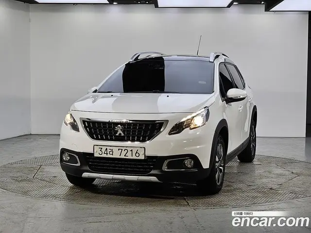 Peugeot 2008 2018 1.6 автомат (гидро), миниатюра 3