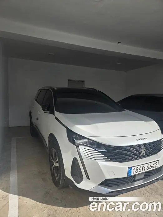 Peugeot 5008 2022 1.2 автомат (гидро), фото 3