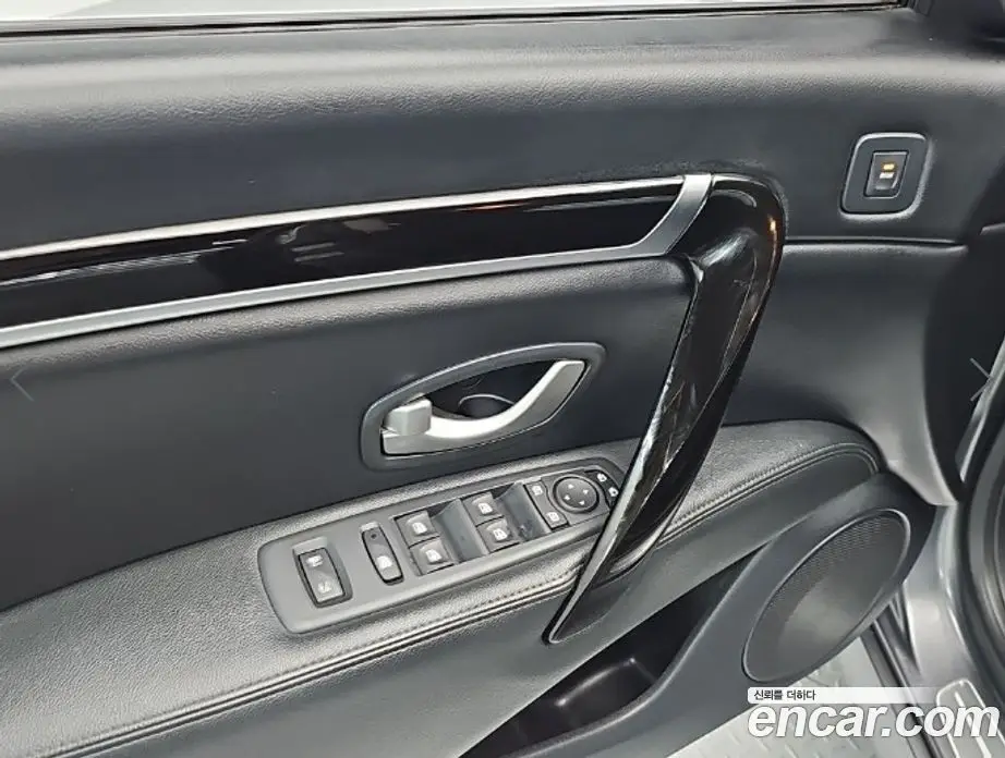 Renault (Samsung) SM7 2017 2.5 автомат (гидро), фото 15 Renault (Samsung) SM7 2017 2.5 автомат (гидро), фото 15