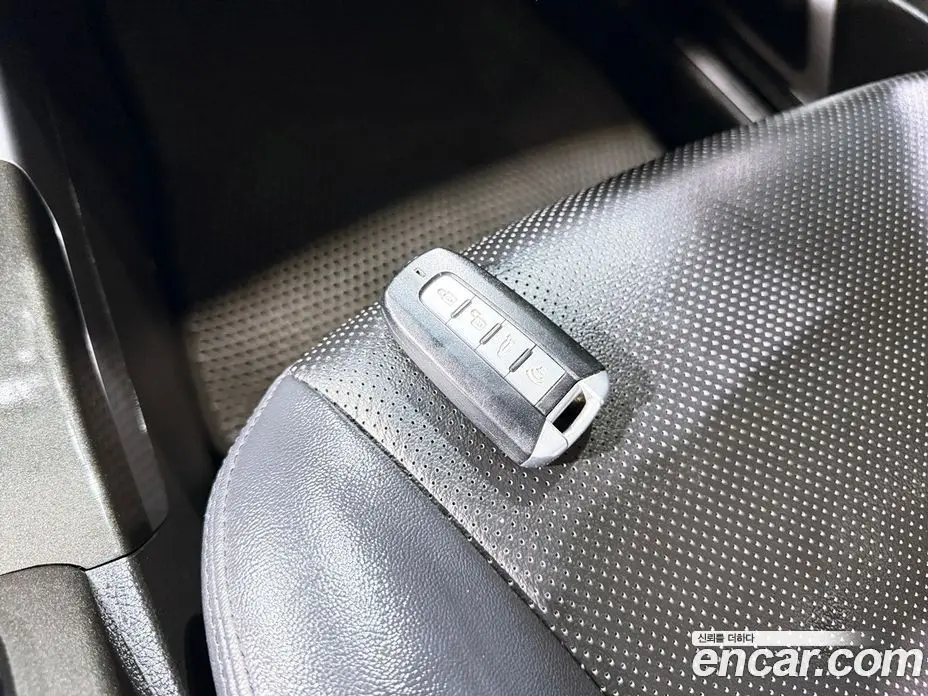 SsangYong Korando 2014 2.0 автомат (гидро), фото 13
