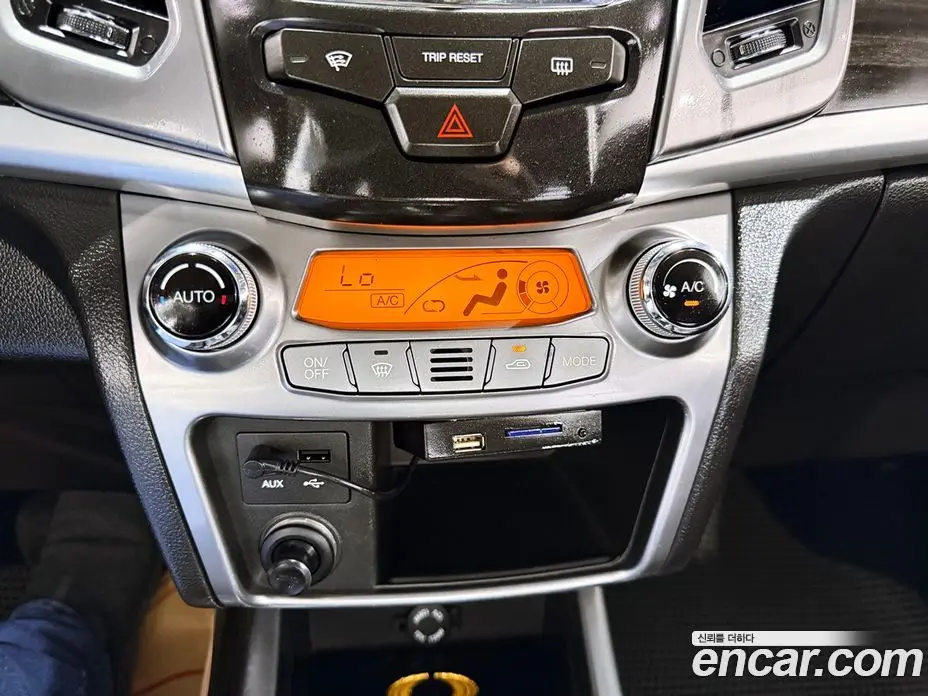 SsangYong Korando 2014 2.0 автомат (гидро), фото 9
