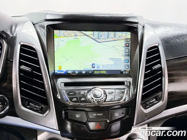 SsangYong Korando 2014 2.0 автомат (гидро), миниатюра 10