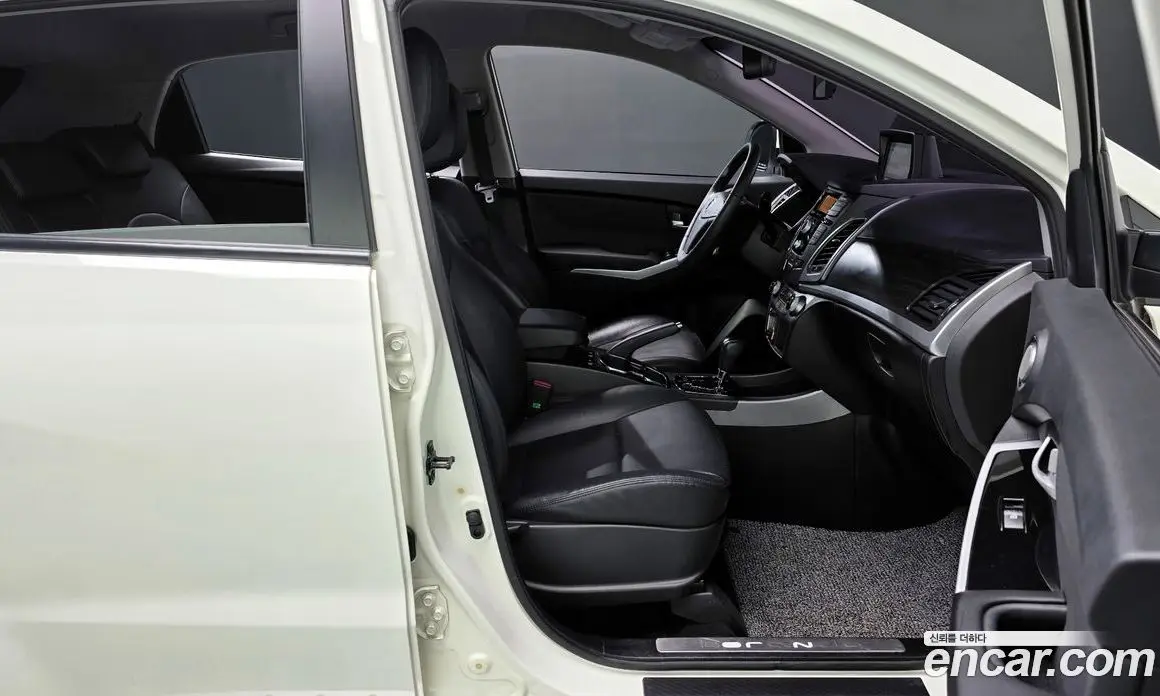 SsangYong Korando 2014 2.0 автомат (гидро), фото 10 SsangYong Korando 2014 2.0 автомат (гидро), фото 10