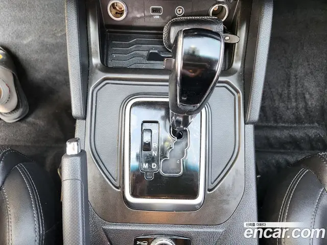 SsangYong Rexton 2018 2.2 автомат (гидро), миниатюра 9