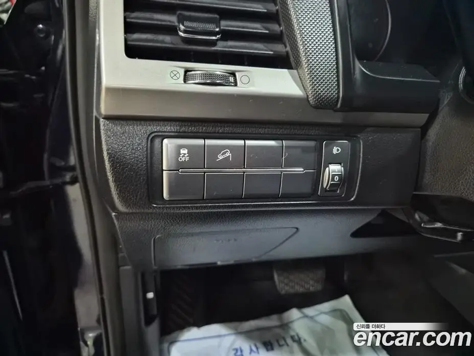 SsangYong Rexton 2018 2.2 автомат (гидро), фото 15 SsangYong Rexton 2018 2.2 автомат (гидро), фото 15