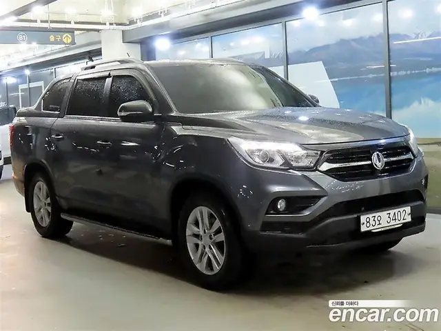 SsangYong Rexton 2018 2.2 автомат (гидро), миниатюра 1