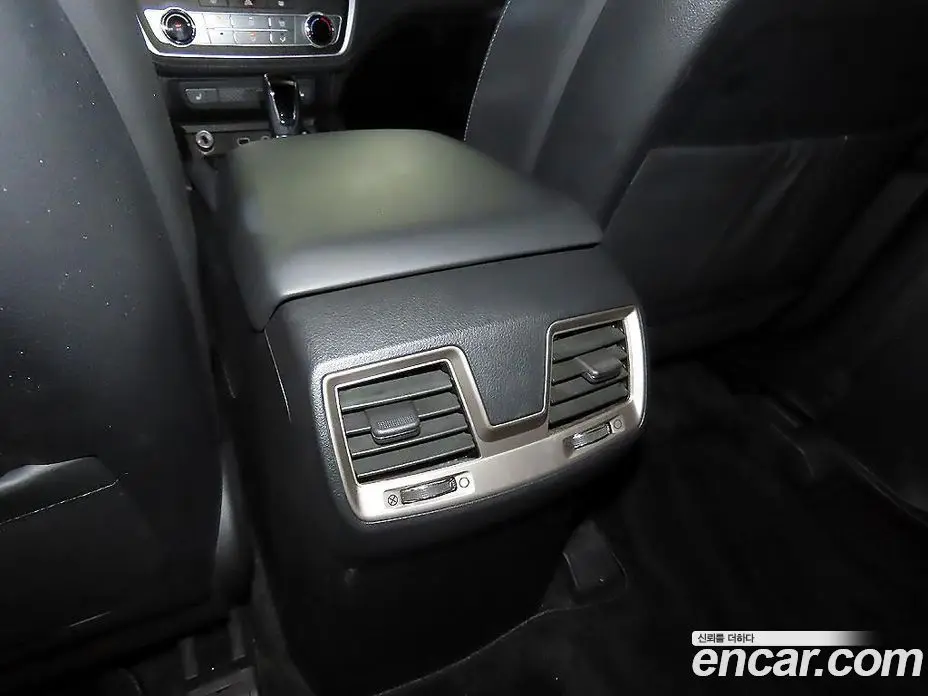 SsangYong Rexton 2018 2.2 автомат (гидро), фото 16