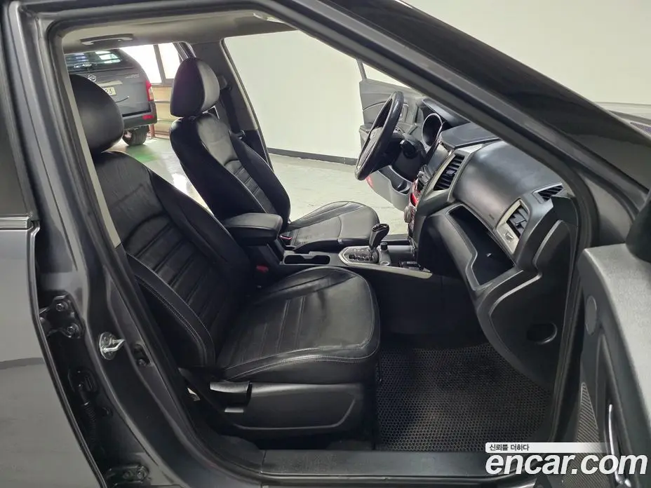 SsangYong TIBOLI 2015 1.6 автомат (гидро), фото 10