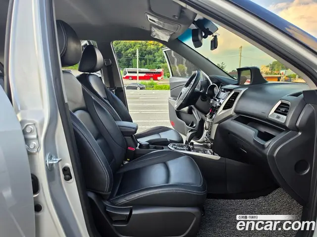 SsangYong TIBOLI 2015 1.6 автомат (гидро), миниатюра 11