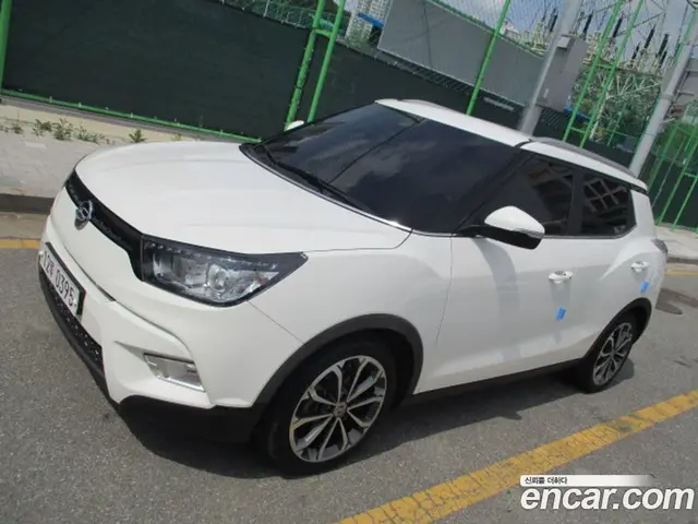 SsangYong TIBOLI 2016 1.6 автомат (гидро), миниатюра 2