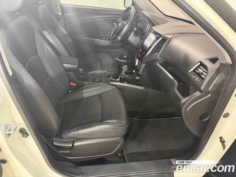 SsangYong TIBOLI 2017 1.6 автомат (гидро), фото 11