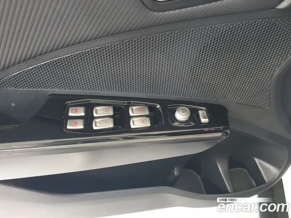 SsangYong TIBOLI 2017 1.6 автомат (гидро), фото 12