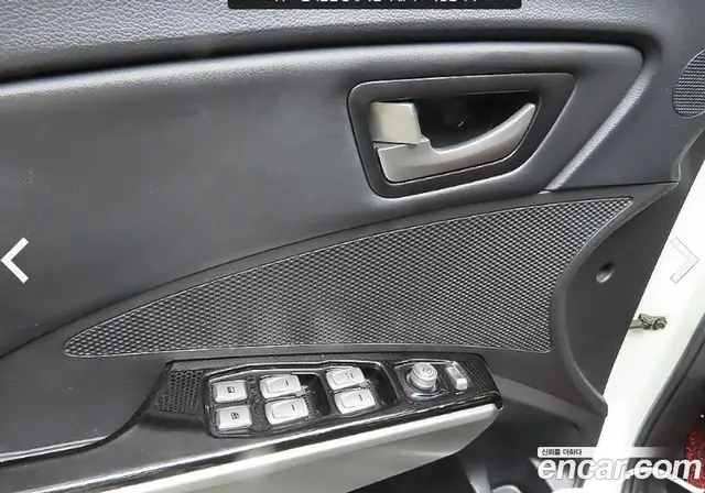 SsangYong TIBOLI 2017 1.6 автомат (гидро), миниатюра 12