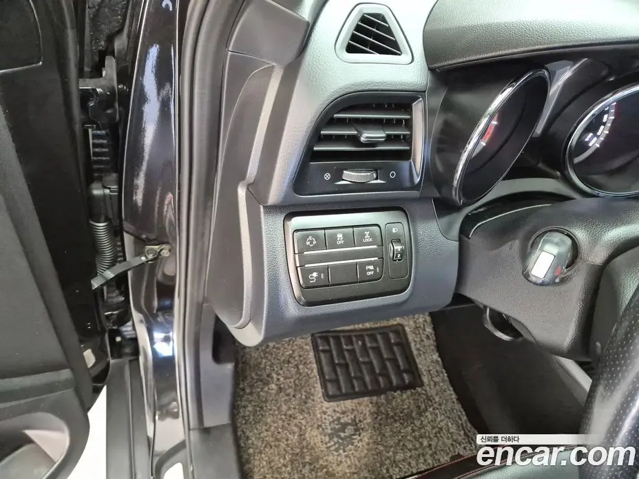 SsangYong TIBOLI 2018 1.6 автомат (гидро), фото 19