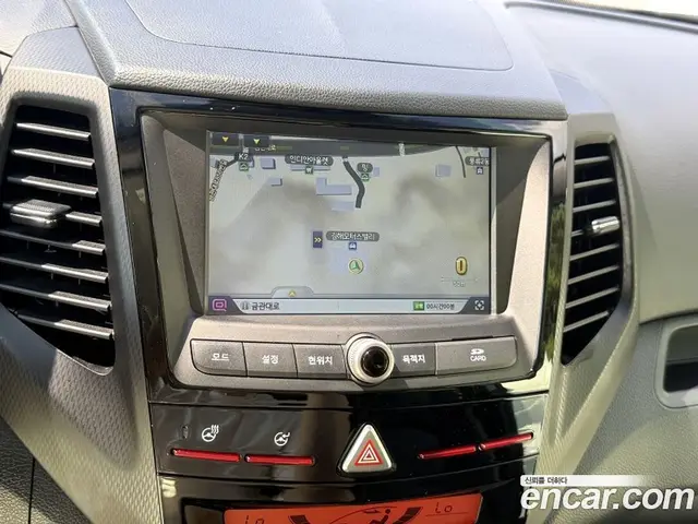 SsangYong TIBOLI 2018 1.6 автомат (гидро), миниатюра 10