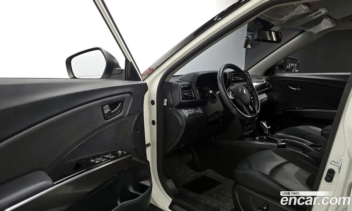 SsangYong TIBOLI 2020 1.5 автомат (гидро), фото 12