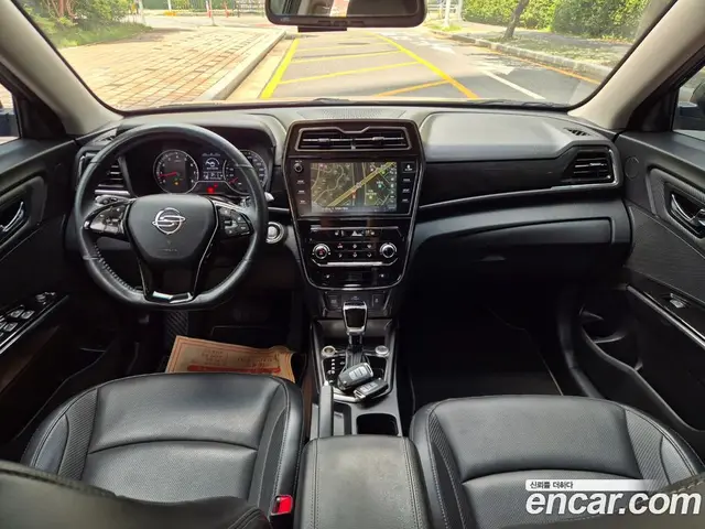SsangYong TIBOLI 2022 1.5 автомат (гидро), миниатюра 5