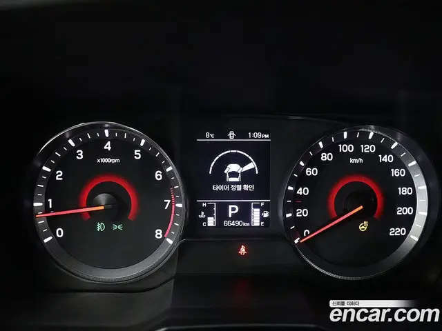 SsangYong TIBOLI 2022 1.5 автомат (гидро), миниатюра 6