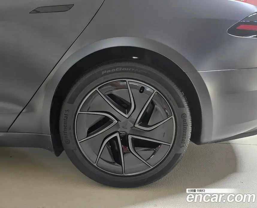 Tesla Model S 2026 автомат (гидро), фото 5