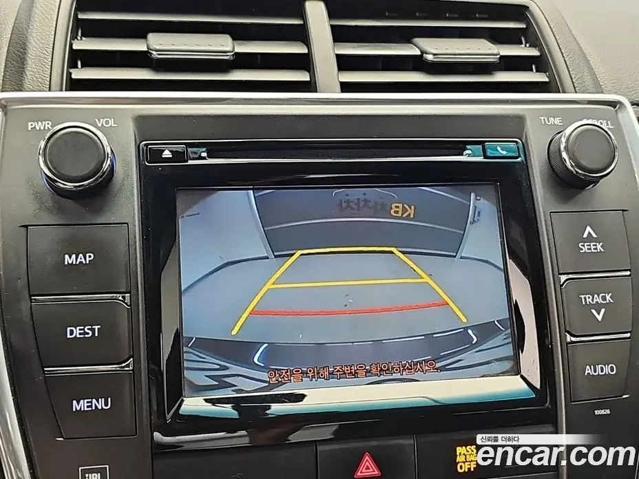 Toyota Camry 2016 2.5 автомат (гидро), фото 15