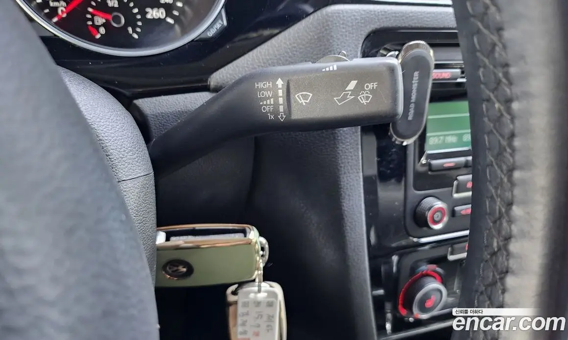 Volkswagen Jetta 2015 2.0 автомат (гидро), фото 19