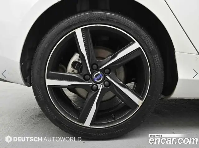 Volvo V40 2016 2.0 автомат (гидро), миниатюра 5
