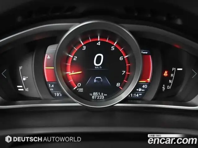 Volvo V40 2016 2.0 автомат (гидро), миниатюра 8