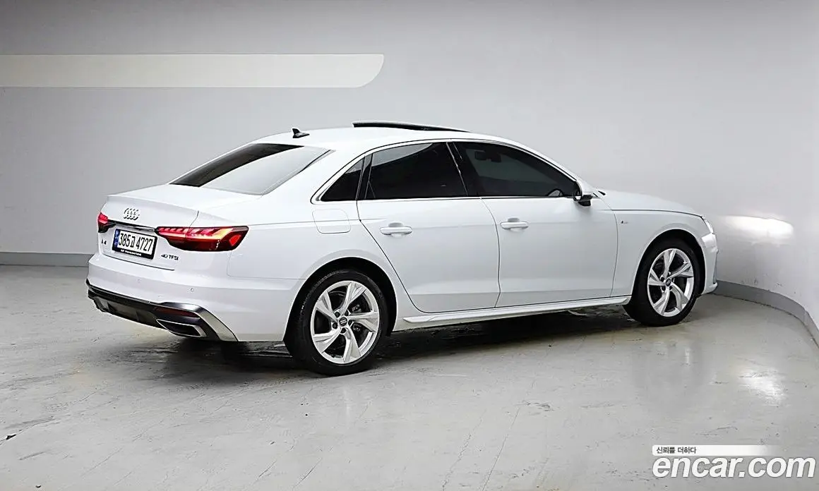 Audi A4 2021 2.0 автомат (гидро), фото 4