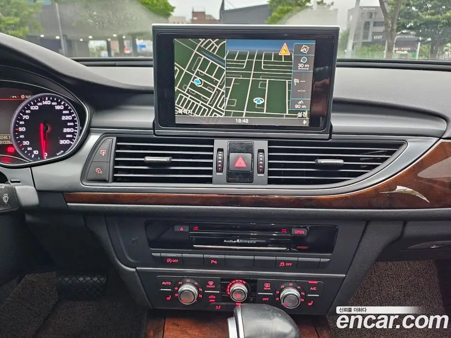Audi A6 2015 3.0 автомат (гидро), фото 16