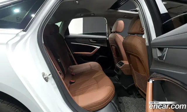 Audi A6 2023 2.0 автомат (гидро), миниатюра 12