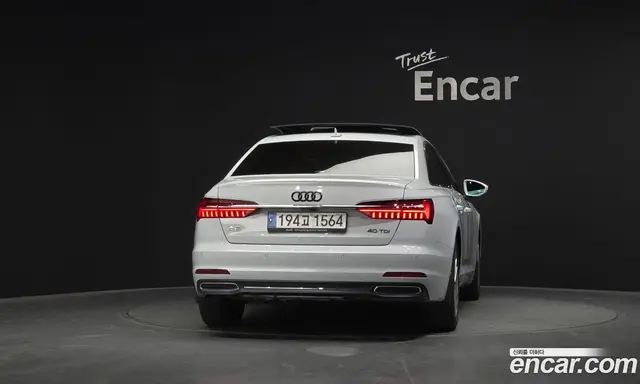 Audi A6 2023 2.0 автомат (гидро), миниатюра 4