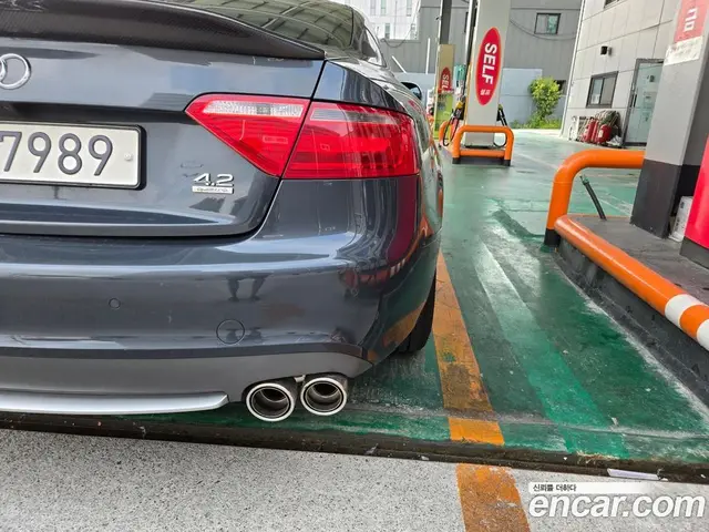 Audi S5 2009 4.2 автомат (гидро), миниатюра 9