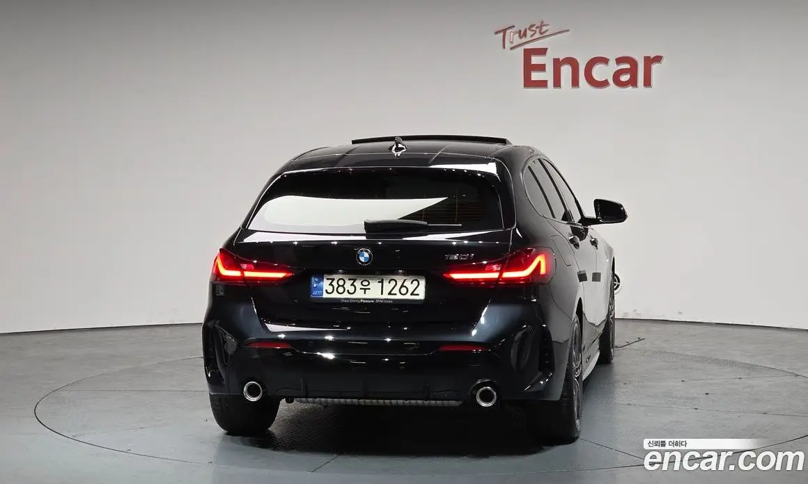 BMW 1 серия 2024 2.0 автомат (гидро), фото 3 BMW 1 серия 2024 2.0 автомат (гидро), фото 3