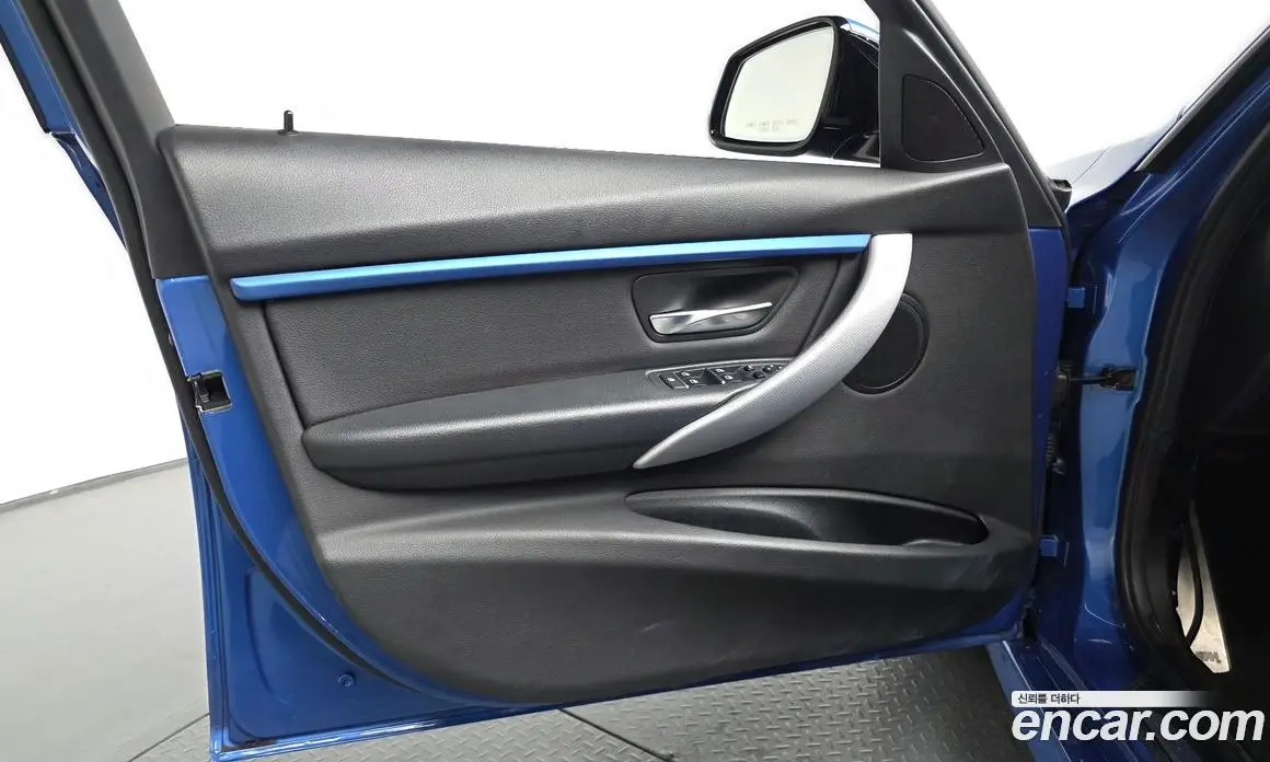 BMW 3 серия 2016 2.0 автомат (гидро), фото 13