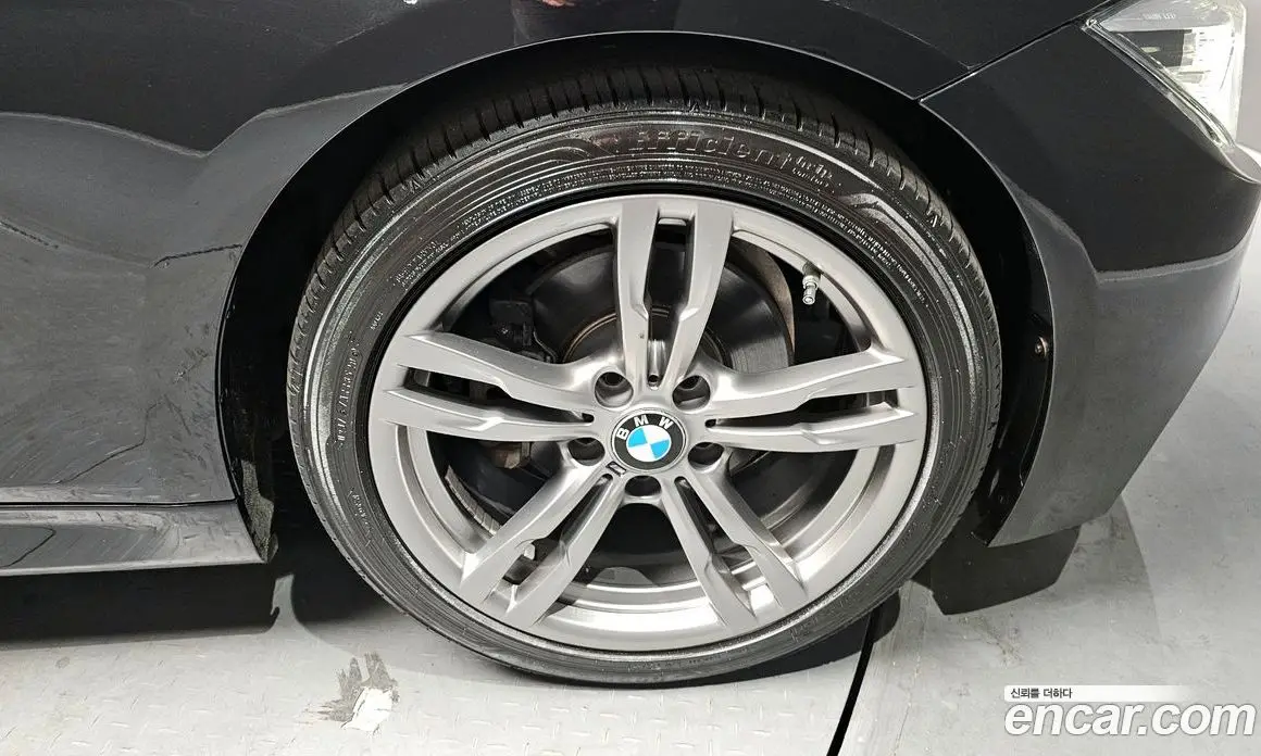 BMW 3 серия 2018 2.0 автомат (гидро), фото 5