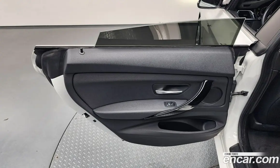 BMW 3 серия 2020 2.0 автомат (гидро), фото 15