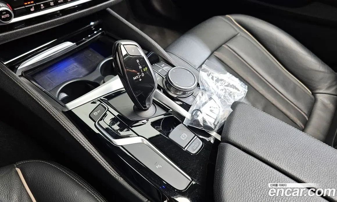 BMW 5 серия 2018 2.0 автомат (гидро), фото 9