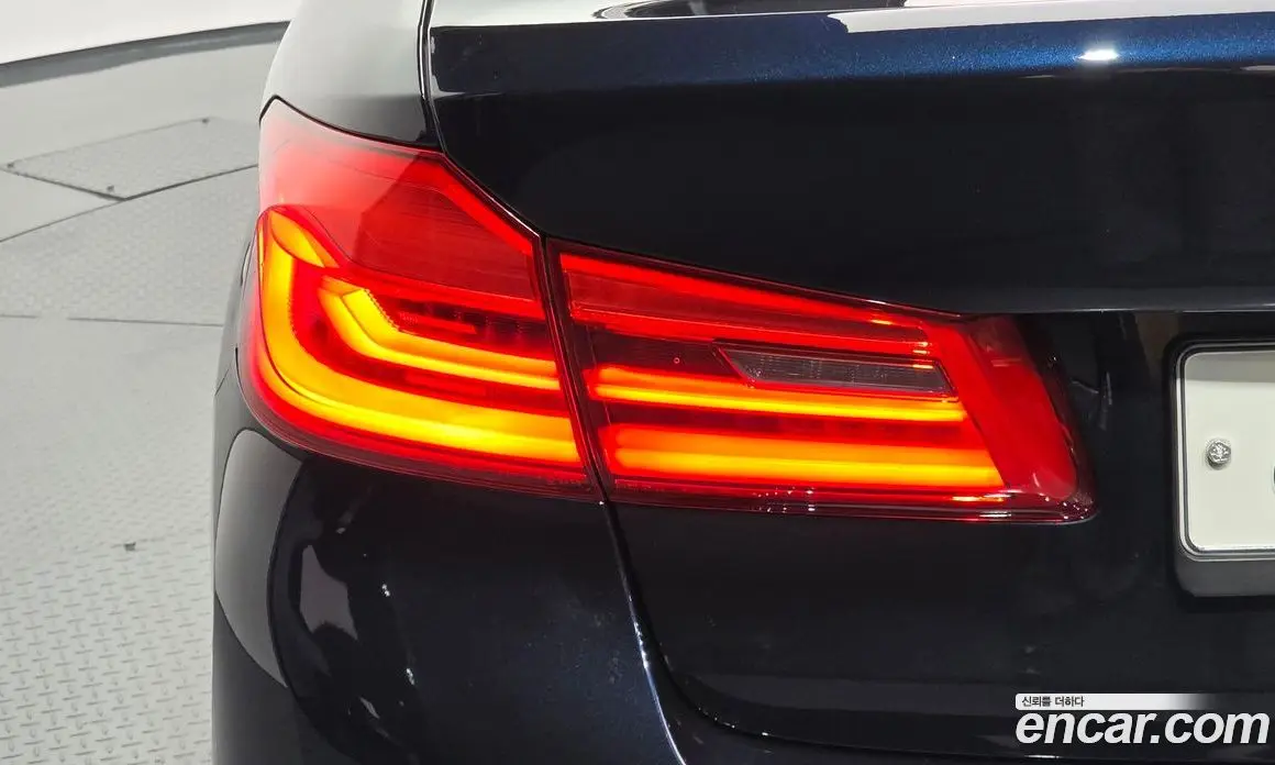 BMW 5 серия 2018 2.0 автомат (гидро), фото 9