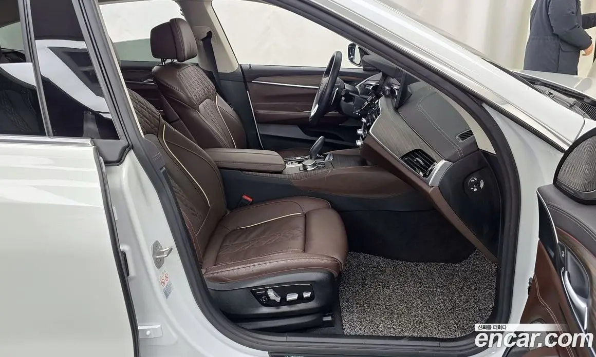 BMW 6 серия 2021 3.0 автомат (гидро), фото 11