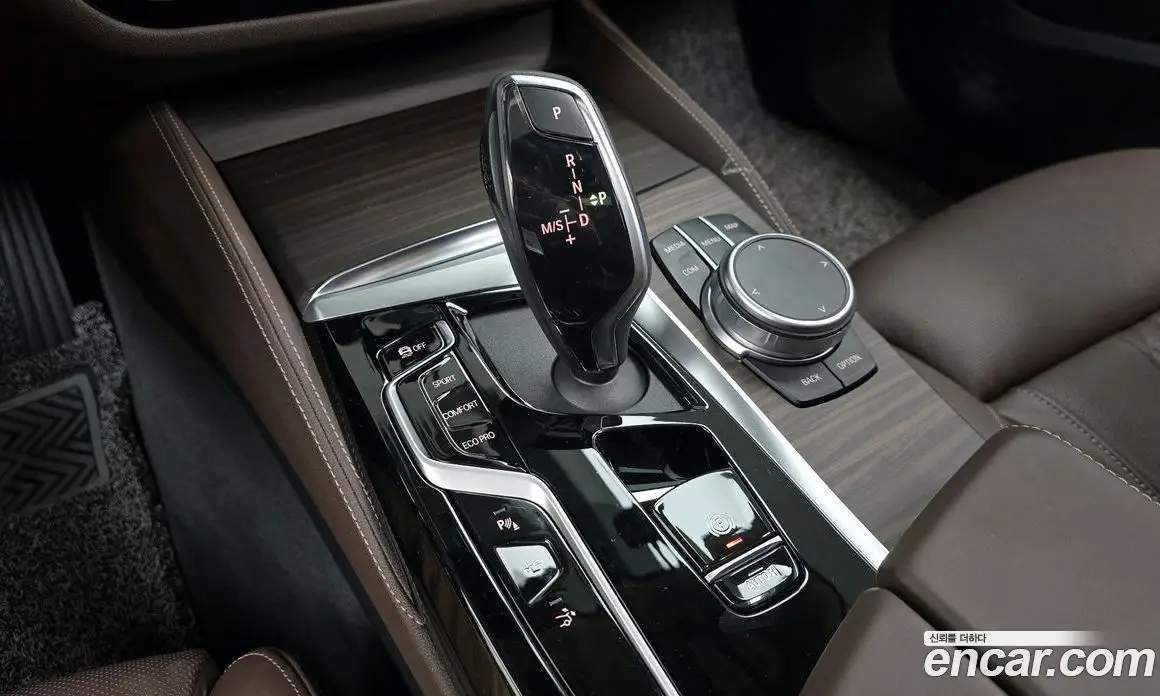 BMW 6 серия 2021 3.0 автомат (гидро), фото 9
