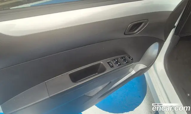 Chevrolet Spark 2013 1.0 автомат (гидро), миниатюра 11