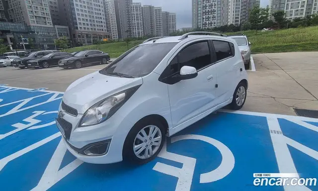 Chevrolet Spark 2013 1.0 автомат (гидро), миниатюра 3