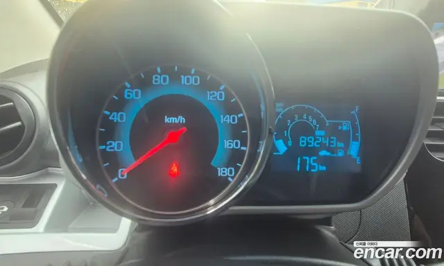 Chevrolet Spark 2013 1.0 автомат (гидро), миниатюра 5